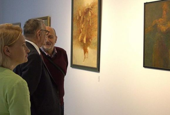 Legendarny Beksiński ponownie w Płockiej Galerii Sztuki