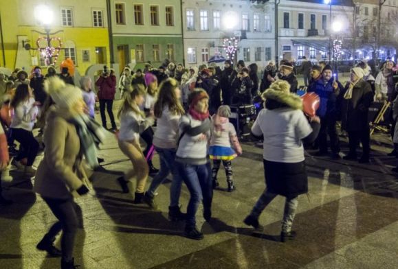Po raz szósty kobiety zatańczą w Płocku przeciwko przemocy