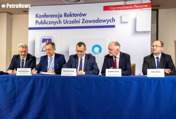 W Płocku podpisano umowę o współpracy uczelni zawodowych z przemysłem