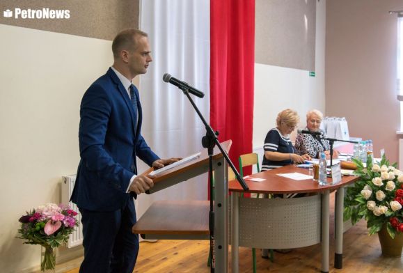 Radzanowo: Gmina przekaże dla szpitala 100 tys. zł, a mieszkanki szyją maseczki