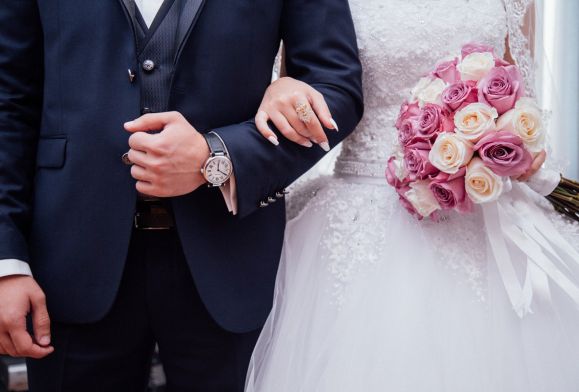 Ślub w czasie pandemii – jaką decyzję podejmują płocczanie?