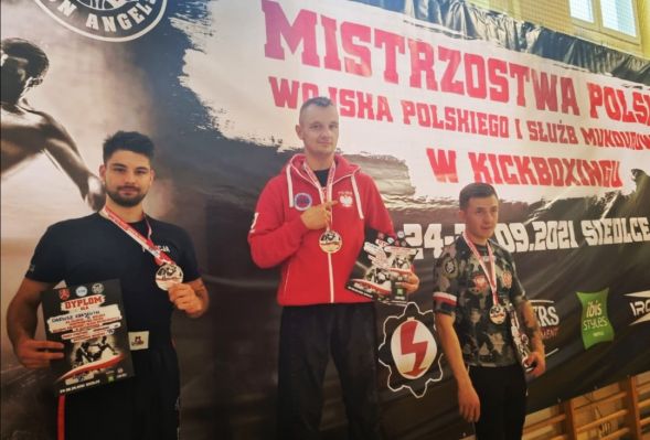 Dwa medale Mistrzostw Polski WP i SM w Kickboxingu