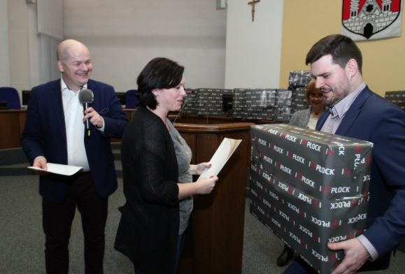 Komputery od firm dla organizacji pozarządowych