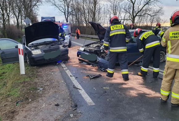 Wypadek w gminie Bielsk. Droga zablokowana