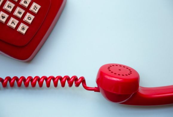 Psycholog, terapeuta i prawnik przez telefon