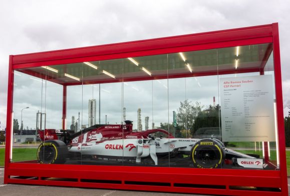 Kończy się podr&oacute;ż bolidu Alfa Romeo Racing ORLEN po Polsce