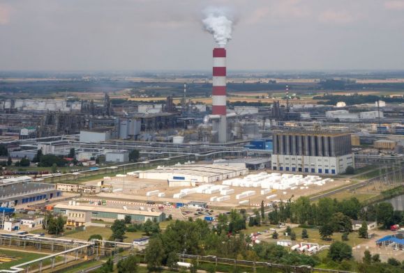Finalna umowa na budowę Kompleksu Olefin III podpisana. Ogromna inwestycja powstanie pod Płockiem