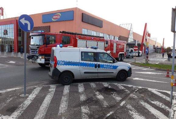 Zatrzymano sprawcę alarmu bombowego w Auchan