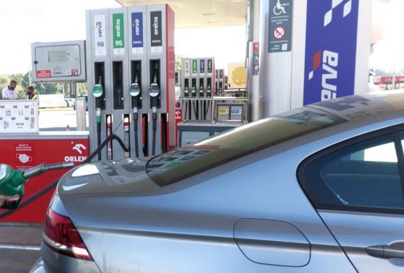 Petrochemia, energetyka i rafineria miały największy wpływ na wyniki ORLENU w ubiegłym roku [FILM]