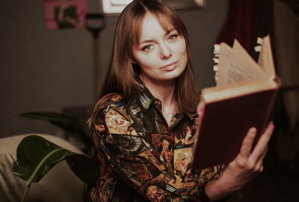 Lektury (NIE)DOPASOWANE Absurd czy konieczność?