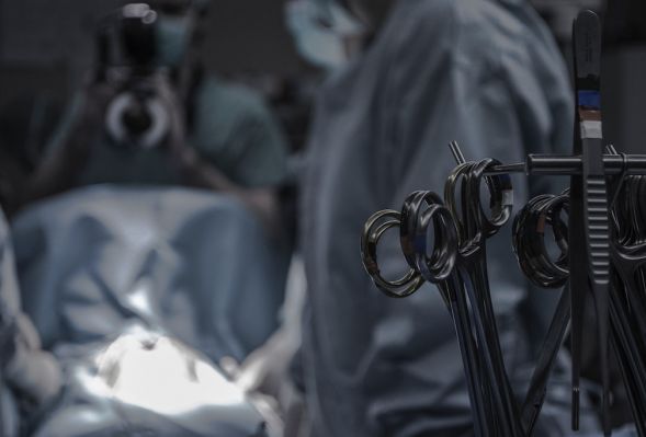 Rodzaje narzędzi chirurgicznych niezbędnych podczas operacji