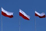 Jak prawidłowo używać i wywieszać flagę Polski? Przepisy i etykieta