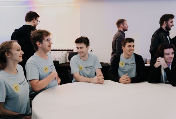 City Coders Hackathon Płock 2024: Sukces innowacji technologicznych – 24 drużyny walczyły o zwycięstwo!