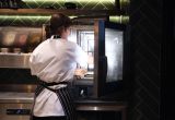 Piec konwekcyjny czy konwekcyjno-parowy - który wybrać do restauracji i czym naprawdę się różnią?